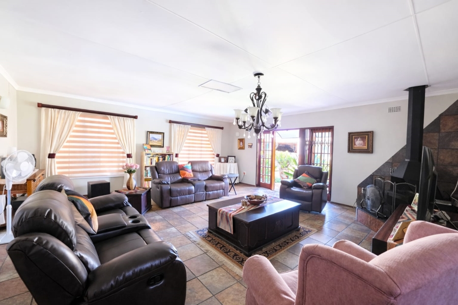 3 Bedroom Property for Sale in Vaalpark Free State